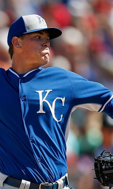 Royals split squads lose to Angels, Reds